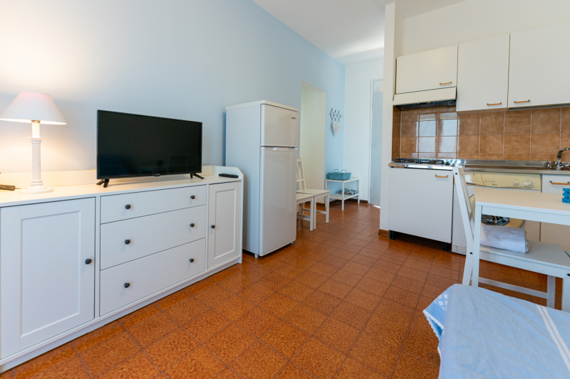 FRANCO 18 - Affitto appartamento trilocale con ampia mansarda e aria condizionata
